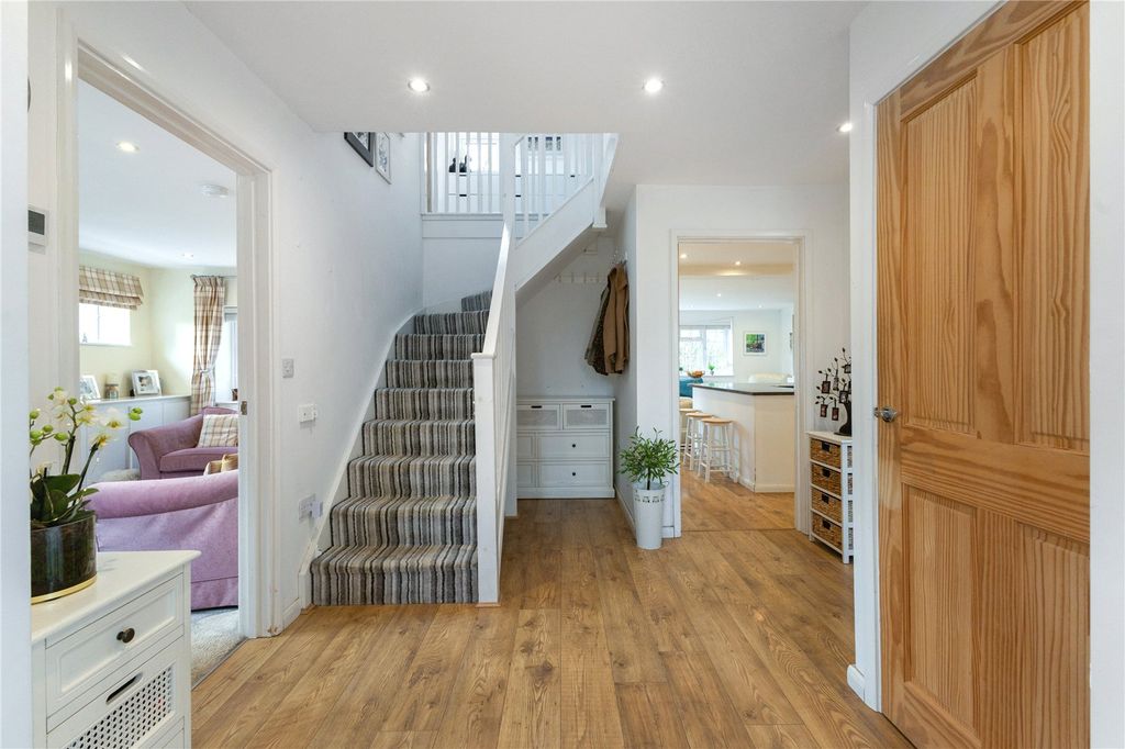 Property photo 3 of 25 Hallway