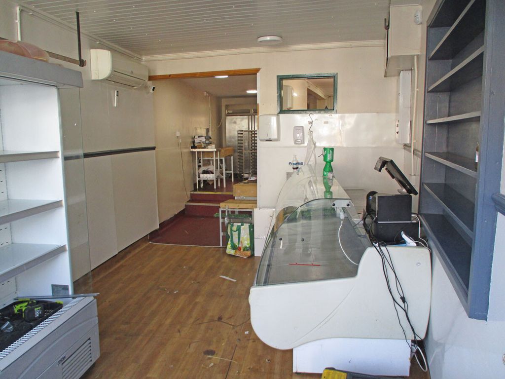 Property photo 3 of 5 58, Uckfield