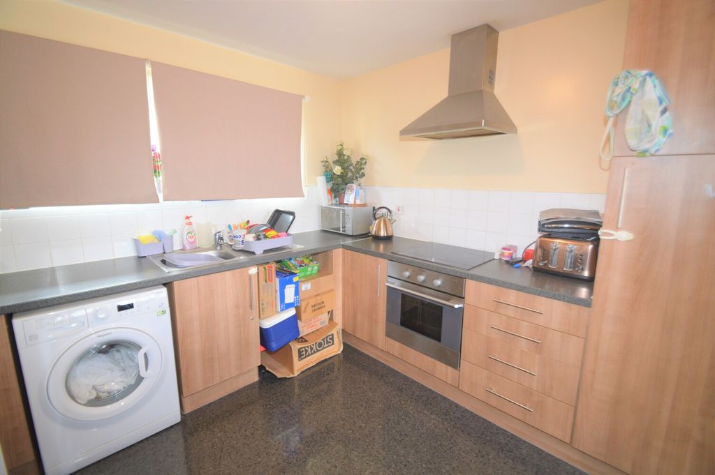 Property photo 2 of 5 Kitchen.Jpg