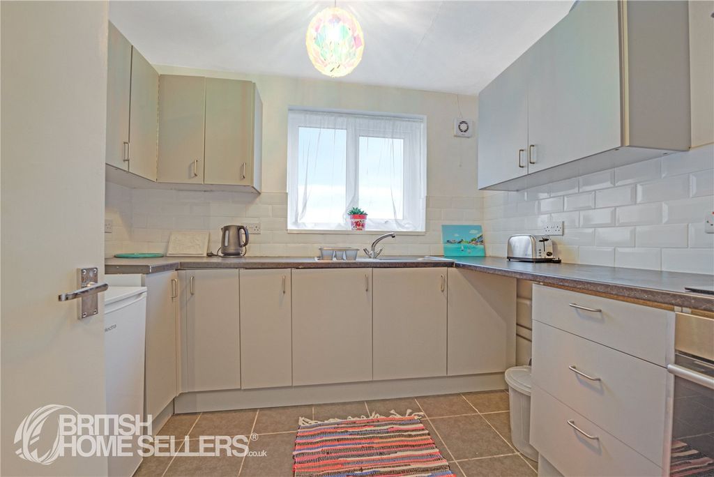 Property photo 2 of 15 Picture No. 16