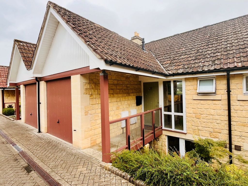 Property photo 1 of 18