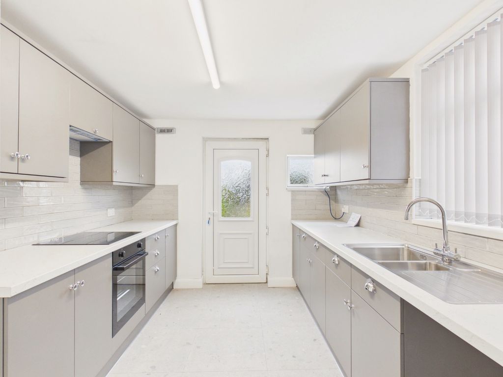 Property photo 2 of 10 5307954