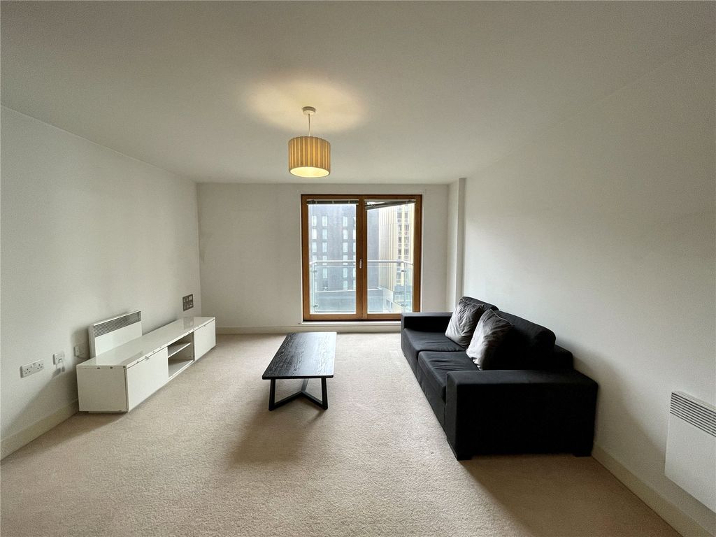 Property photo 2 of 8 Picture 2