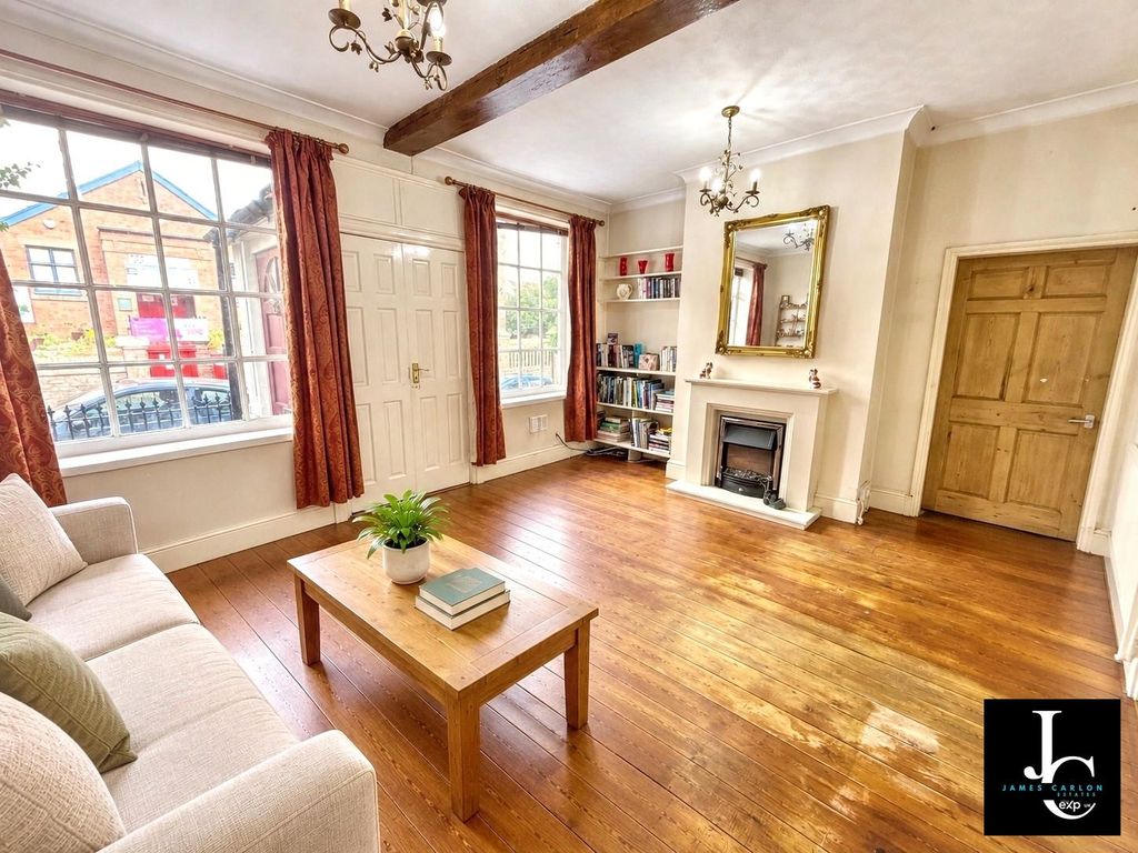 Property photo 2 of 22