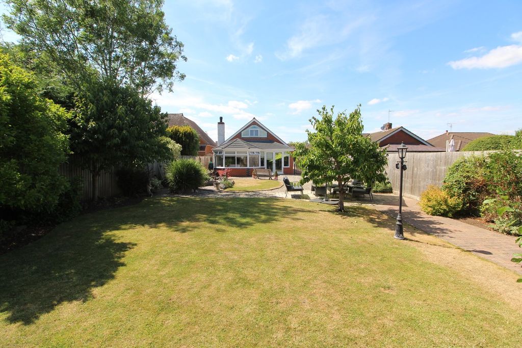 Property photo 3 of 24