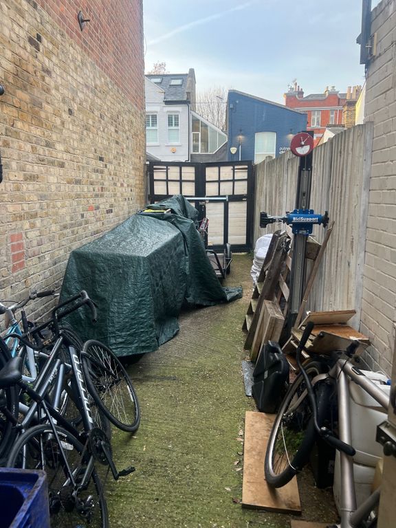 Property photo 3 of 10