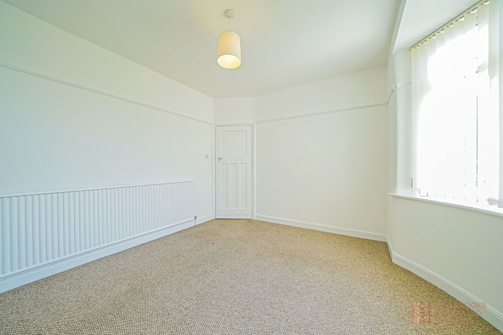 Property photo 3 of 26