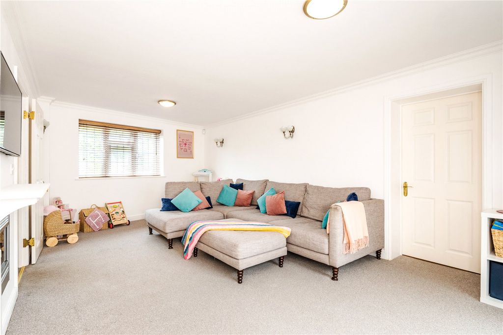 Property photo 3 of 16 Picture No. 04
