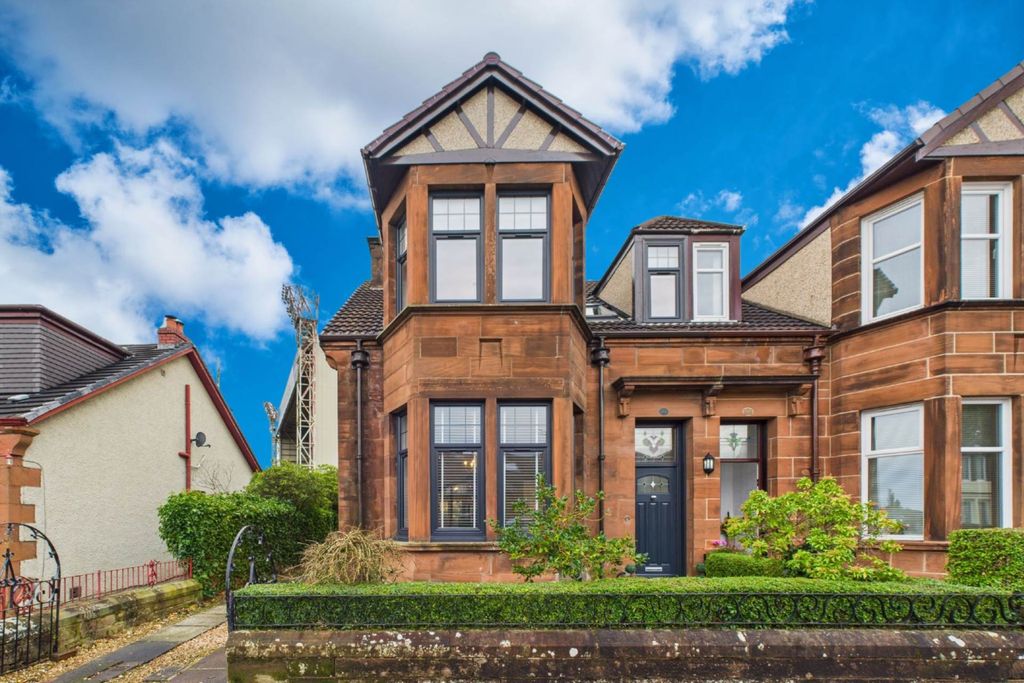 Property photo 1 of 31