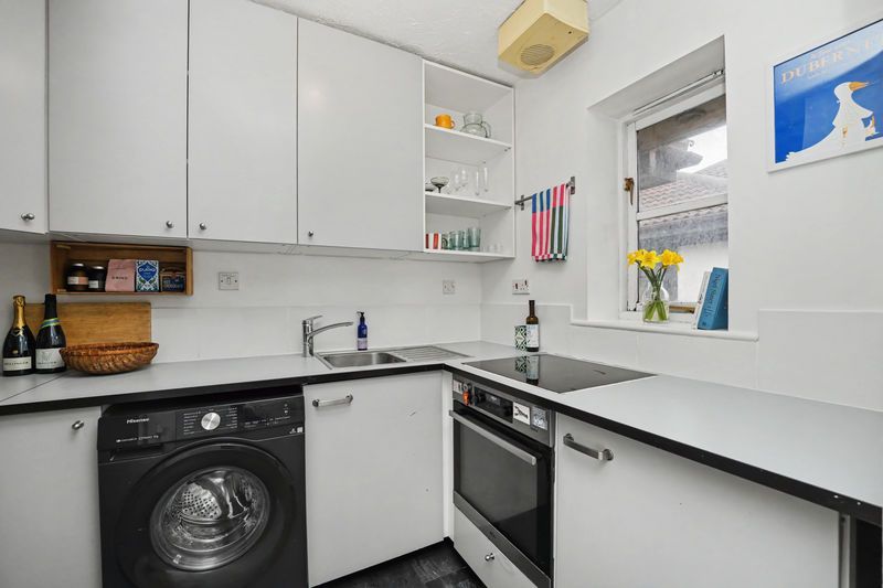 Property photo 3 of 12 Photo 19