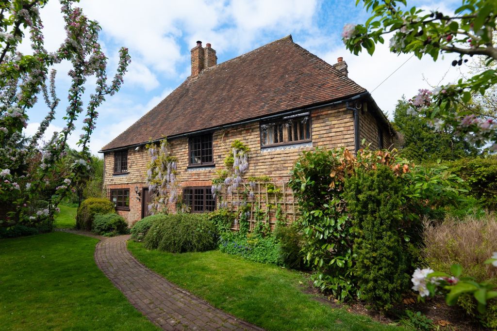 Property photo 1 of 28 2620394