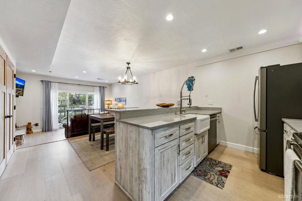 Property photo 2 of 30 <Alttext/>