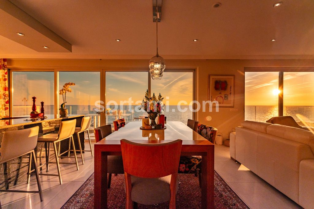 Property photo 2 of 46