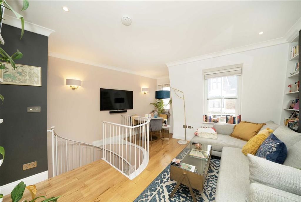 Property photo 3 of 6