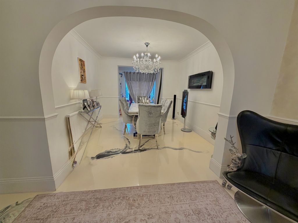 Additional image 8 of 3 bed end terrace house for saleBrixham Gardens, Ilford IG3