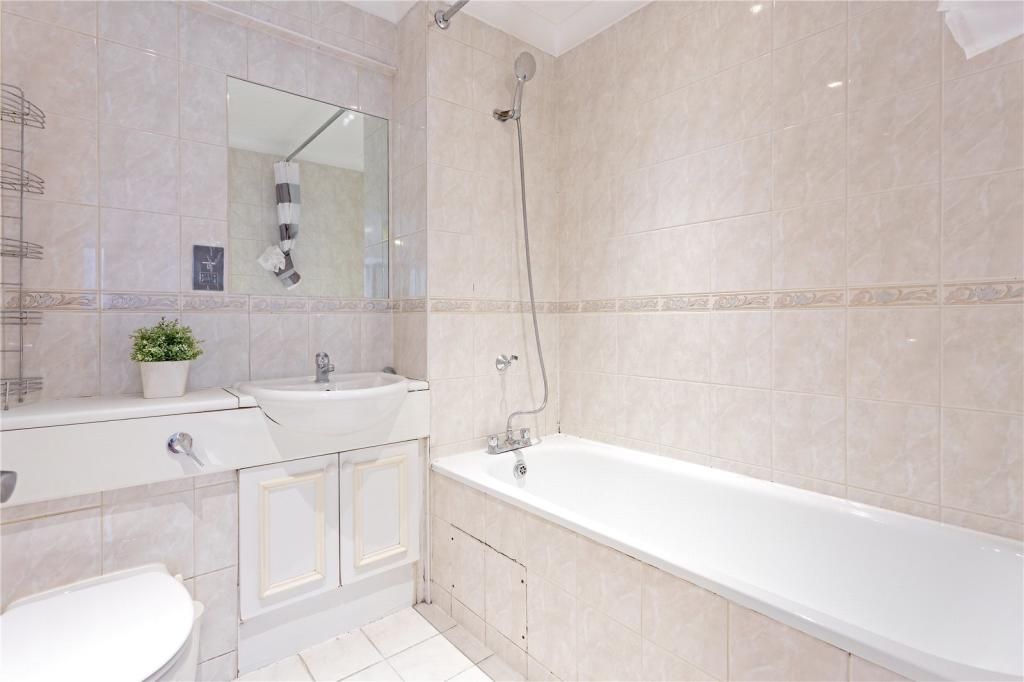 Property photo 2 of 6 1