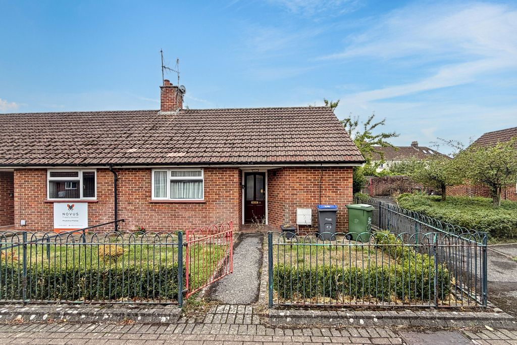 Property photo 1 of 19 14 Honey Mead, Calne, Wiltshire, Sn11 8Bh
