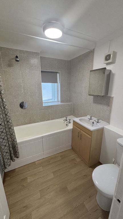 Property photo 3 of 4 Bathroom