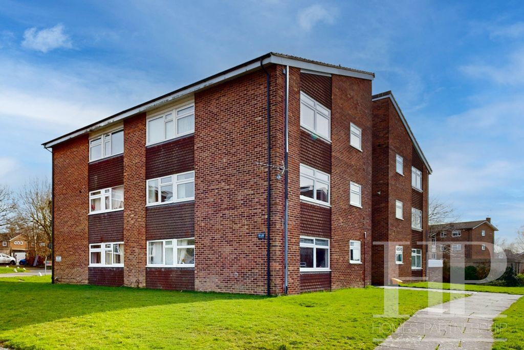 Property photo 1 of 9