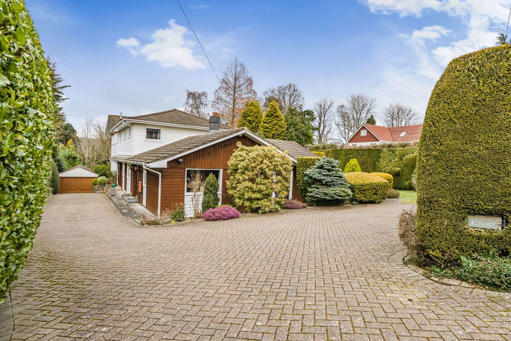 Property photo 1 of 30