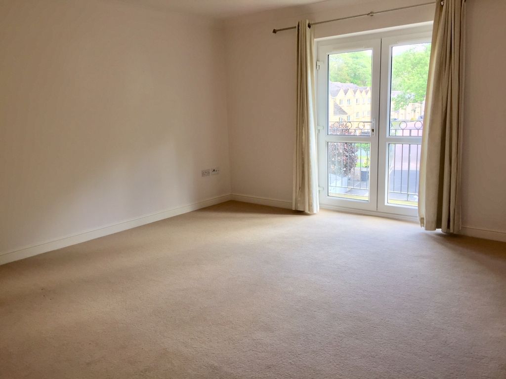 Property photo 3 of 6