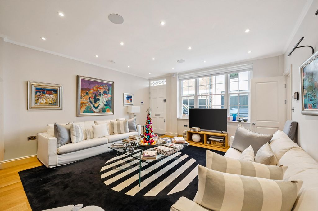 Property photo 2 of 12 Image