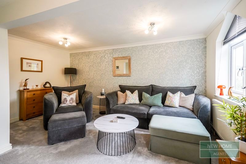 Property photo 3 of 21 Photo 5