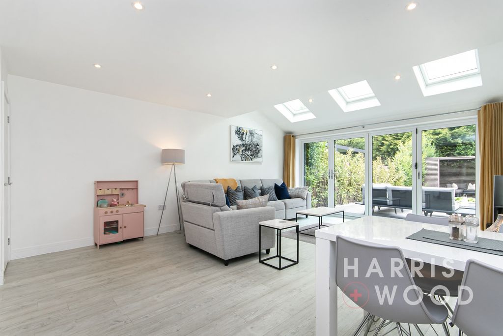 Property photo 3 of 34 4126193