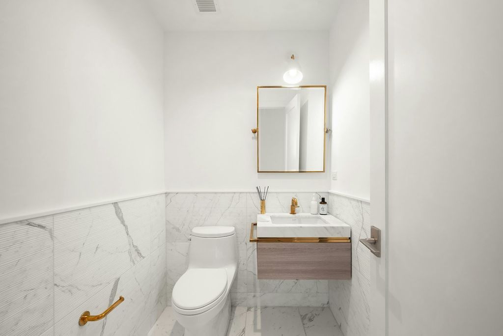 Property photo 3 of 14 <Alttext/>