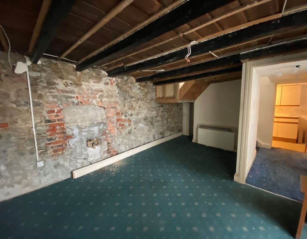 Property photo 2 of 5 Lounge