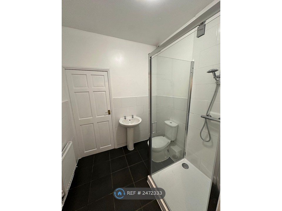 Property photo 2 of 5 Bathroom