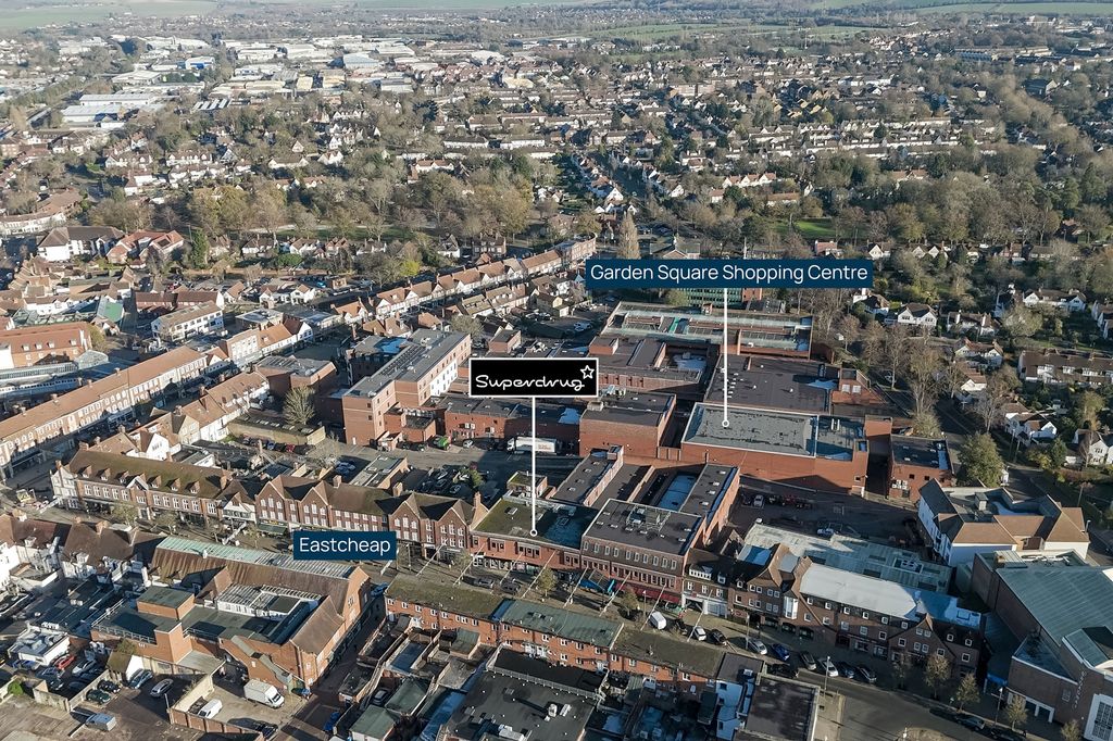 Property photo 2 of 24