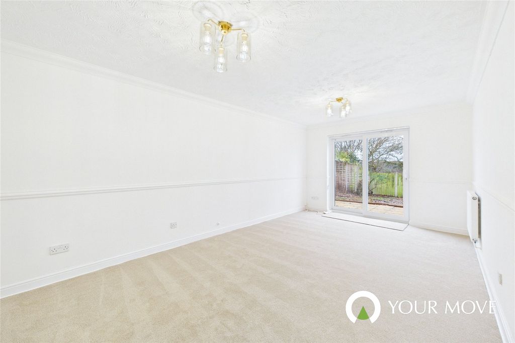 Property photo 3 of 14 Picture No. 05