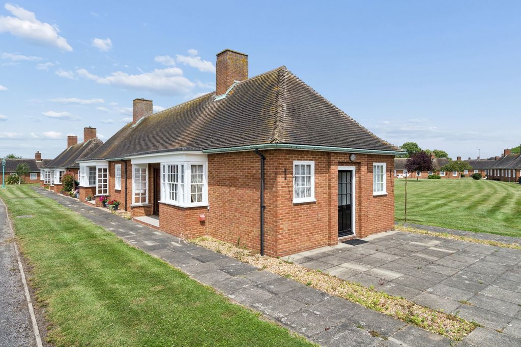 Property photo 1 of 24