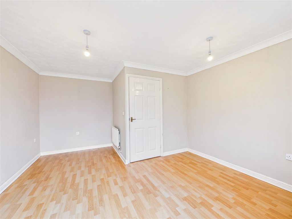 Property photo 2 of 10 Cam05193G0-Pr0103-Still002.Jpg