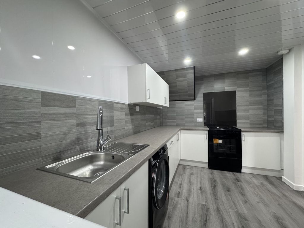 Property photo 1 of 15 Kitchen