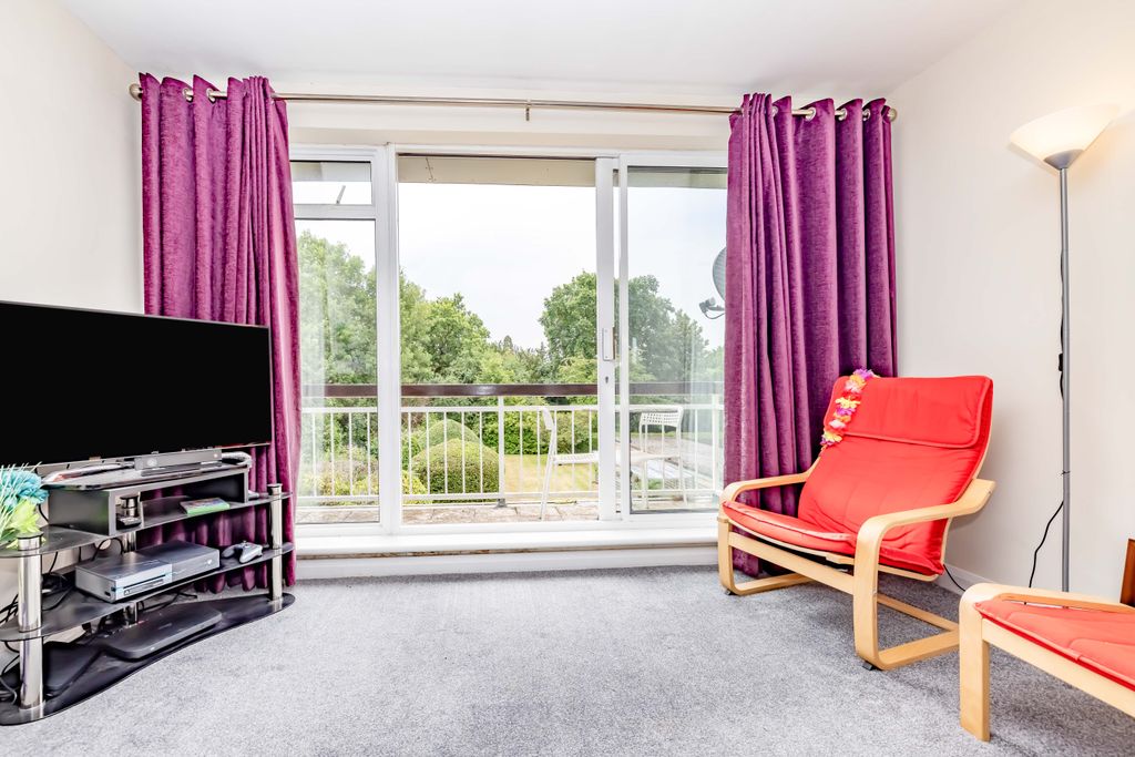 Property photo 2 of 15 Photography