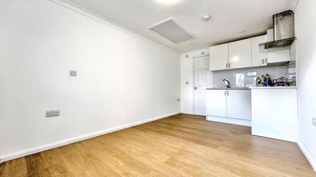 Property photo 2 of 4 Bright Open-Plan Living Area With Kitchenette...