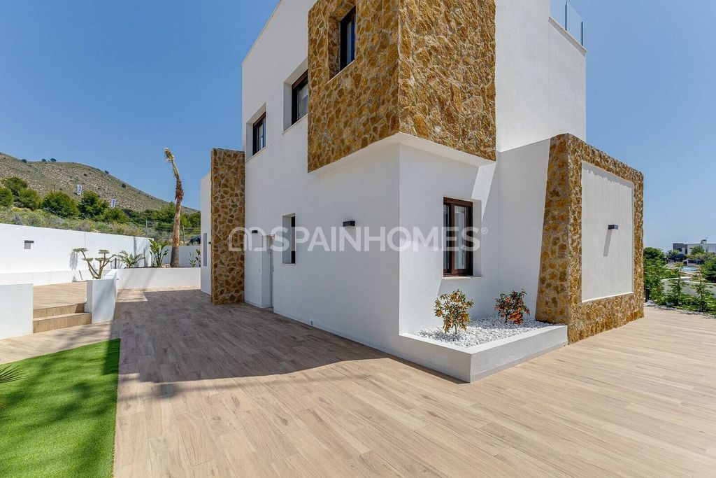 Property photo 1 of 53