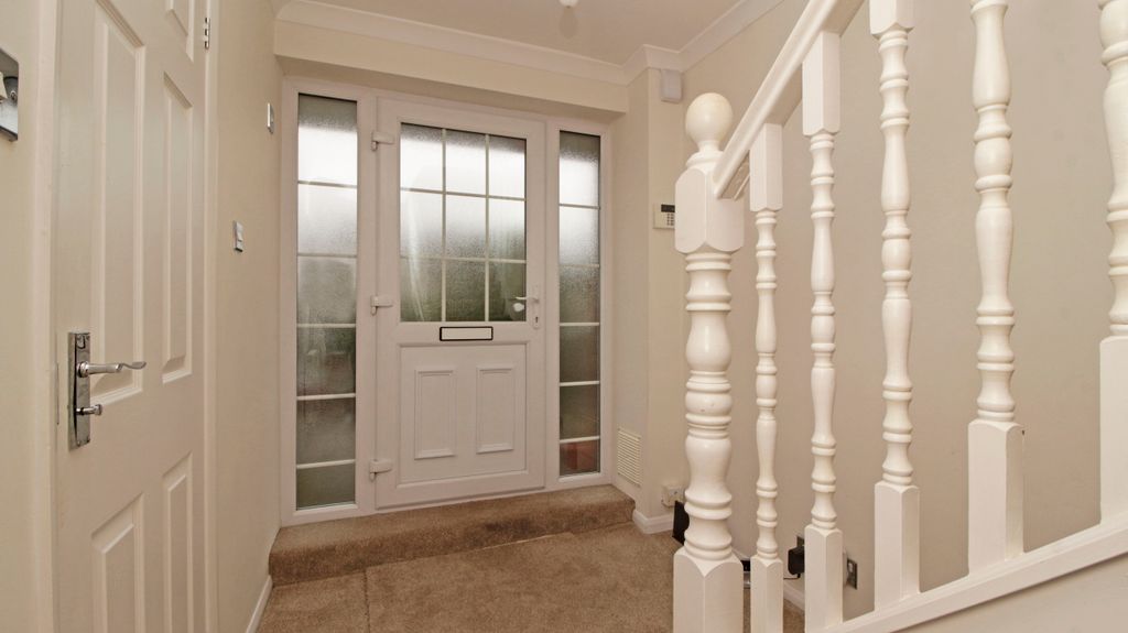 Property photo 3 of 24