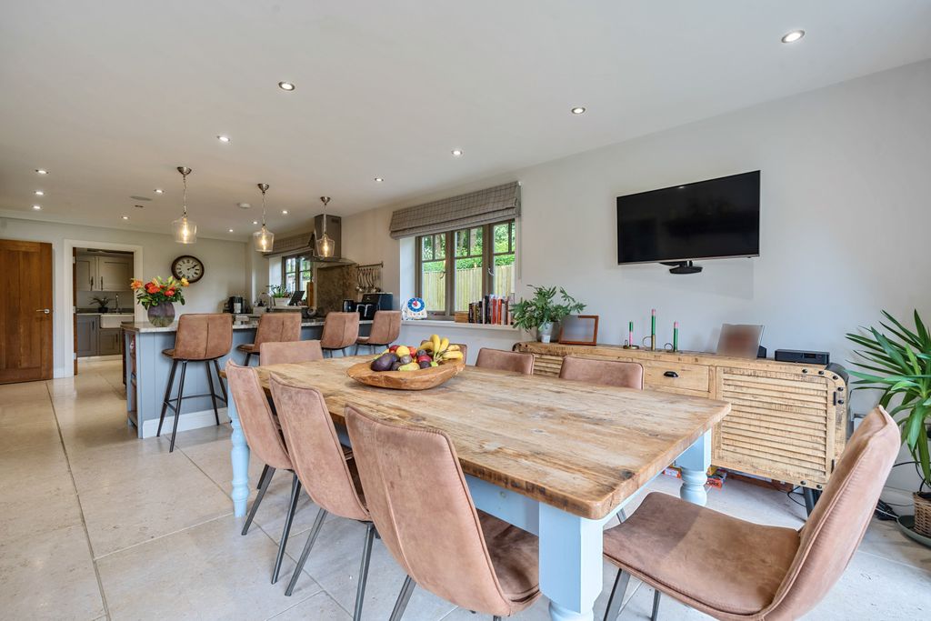 Property photo 2 of 19 Dining To Kitchen