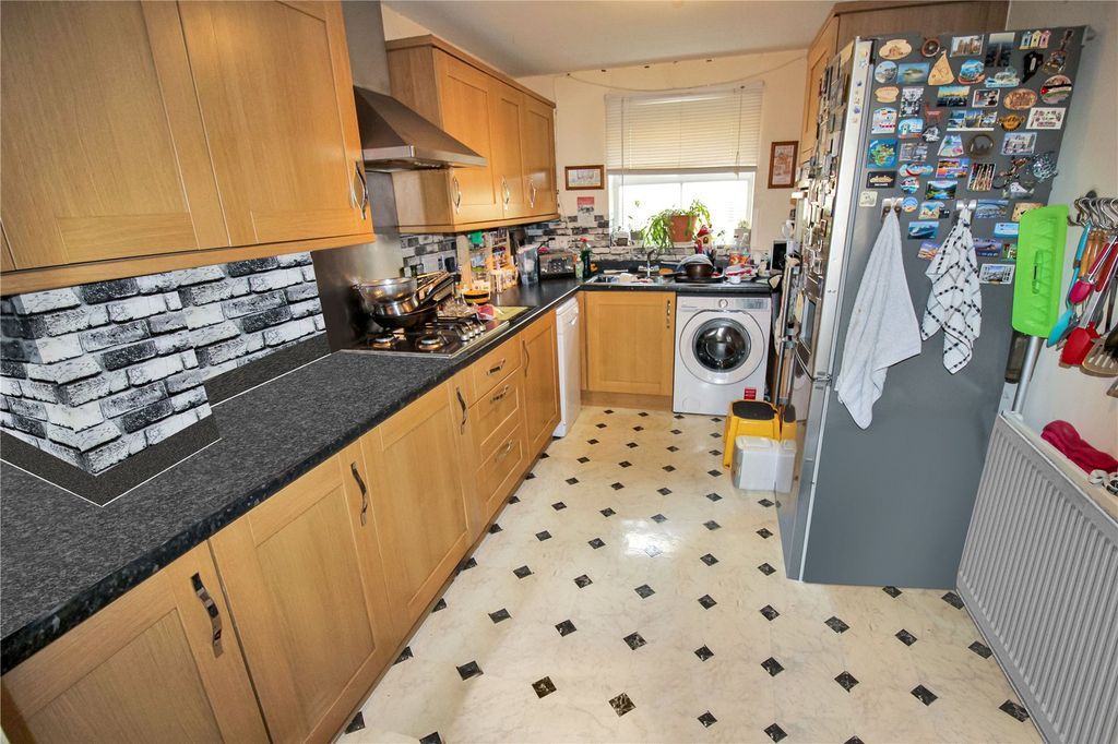 Property photo 3 of 19 Picture No. 05