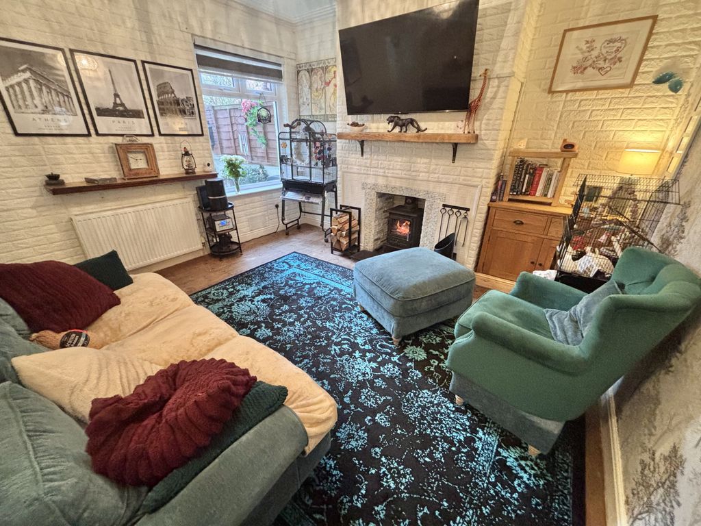 Property photo 2 of 24