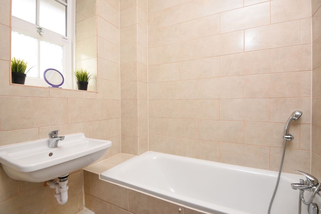 Property photo 2 of 8 58Eb696A70d38-179365