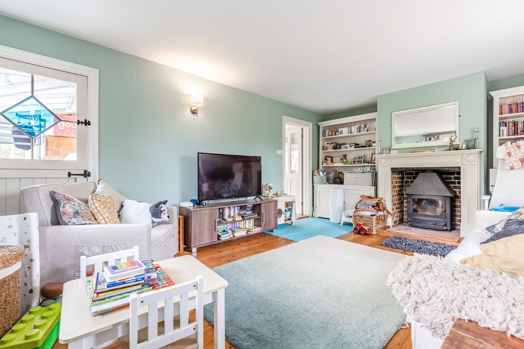 Property photo 3 of 18
