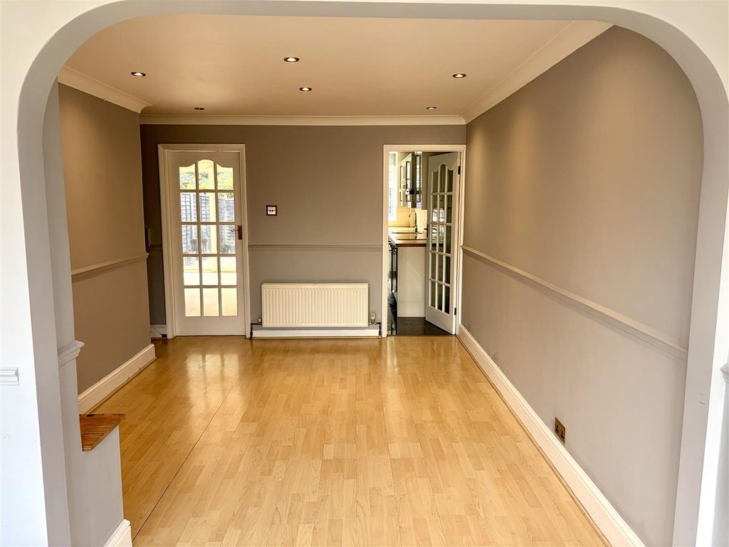 Property photo 1 of 17 Dining Room