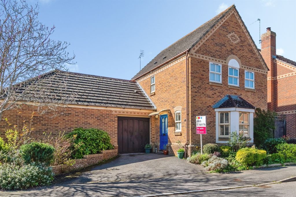 Property photo 1 of 20