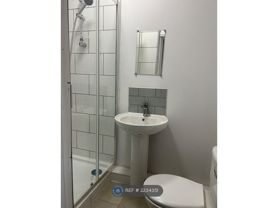 Property photo 1 of 3