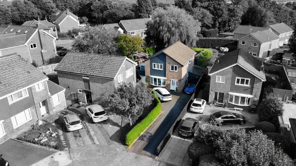 Property photo 1 of 46 4469411