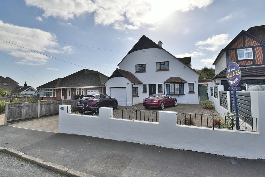 Property photo 1 of 33